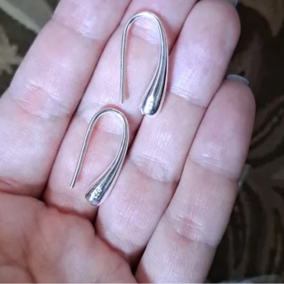 New Simple 925 Sterling Silver Earrings - Picture 8 of 9